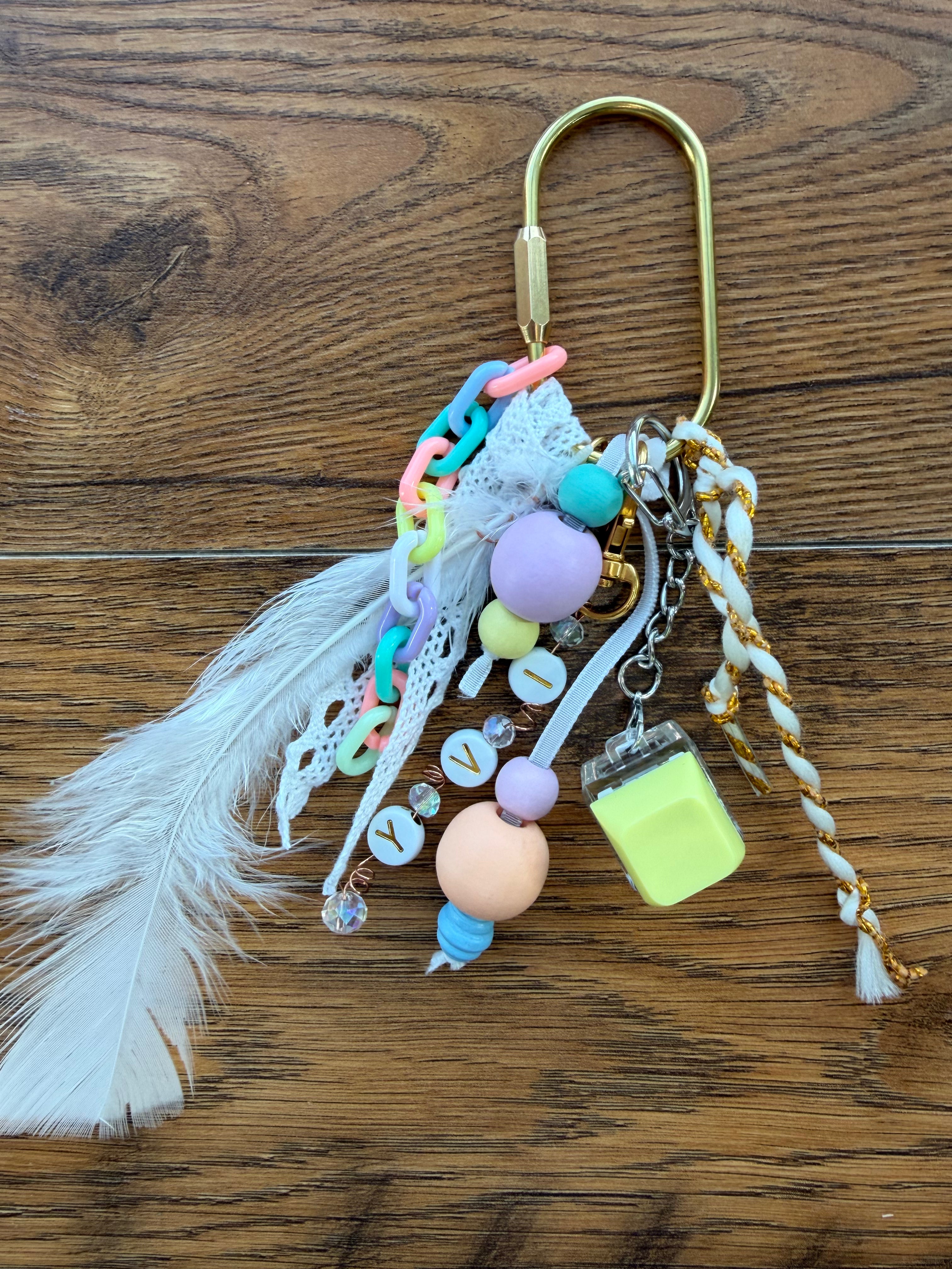 DIY Sensory Keychain + 10 Mystery Pulls